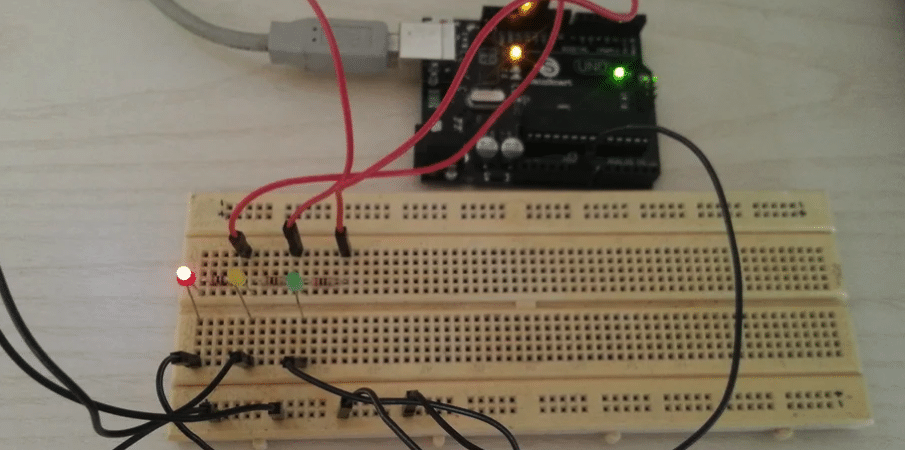 feu tricolore led arduino